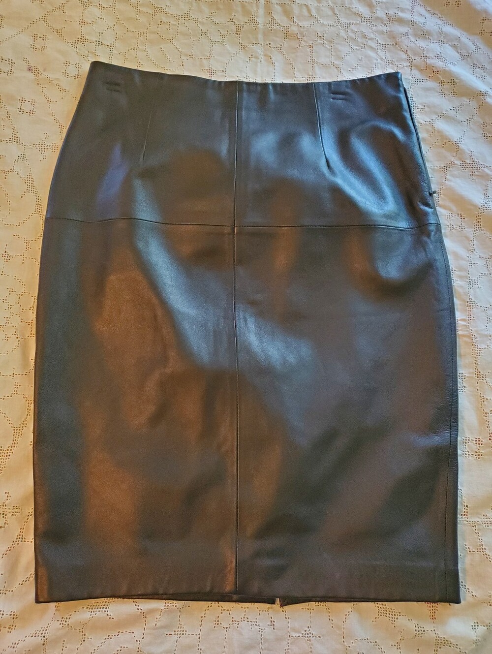 Black Leather Knee Length Hourglass Skirt M